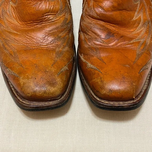 Ariat Woman’s Orange/Brown Western Distressed Square Toe Boots, Size 9. - Picture 4 of 16